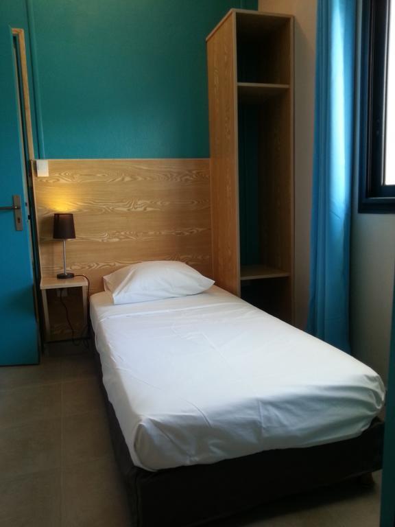 L'Annexe 66 , Saint Denis Centre Ville , A 200 M De La Rue Pietonne , Du Petit Marche Et Du Leader Price , Sur Une Rue Calme, Parking Gratuit Sur La Rue Ruang foto