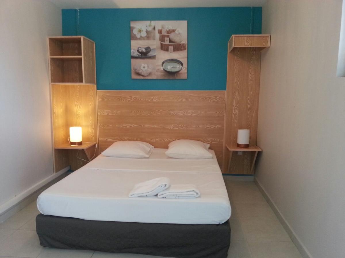 L'Annexe 66 , Saint Denis Centre Ville , A 200 M De La Rue Pietonne , Du Petit Marche Et Du Leader Price , Sur Une Rue Calme, Parking Gratuit Sur La Rue Bagian luar foto